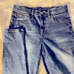 Size 8Long Gap Skinny Jeans